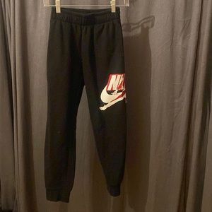 Black nike jordan pants